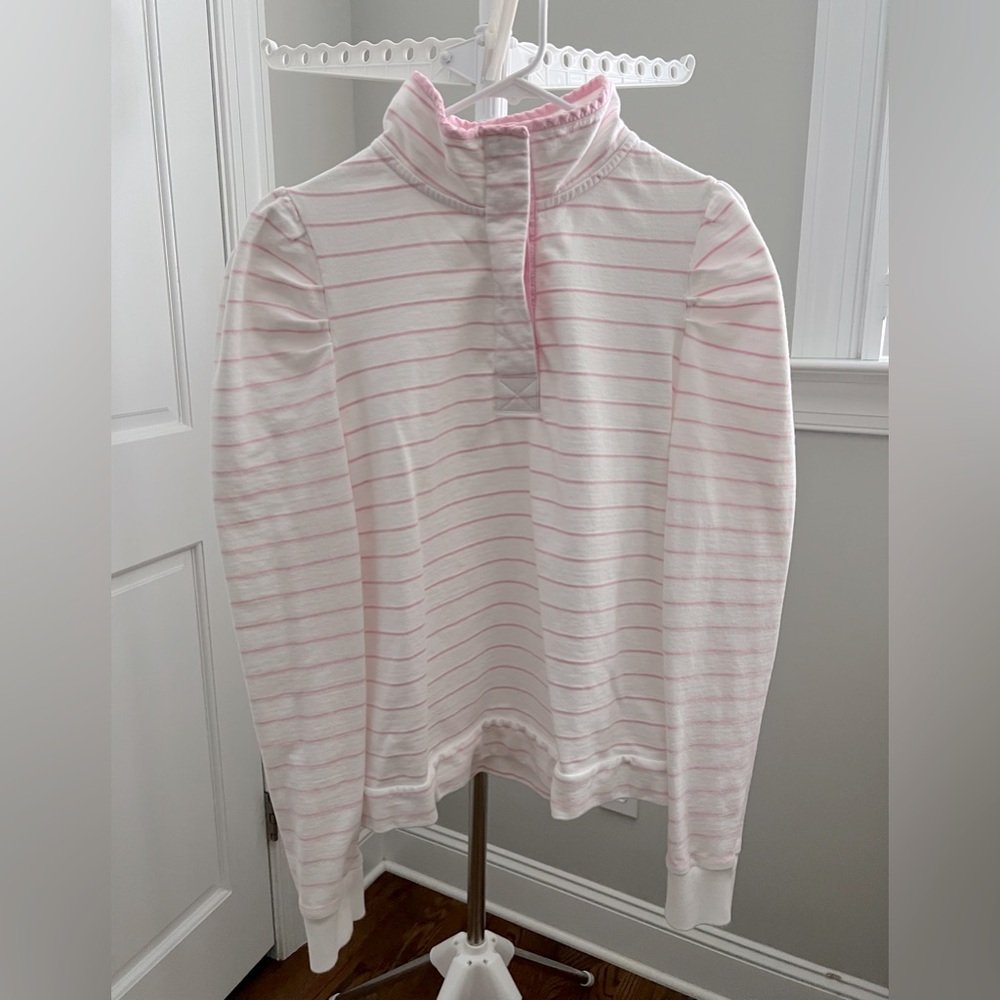 Crown and Ivy women’s top